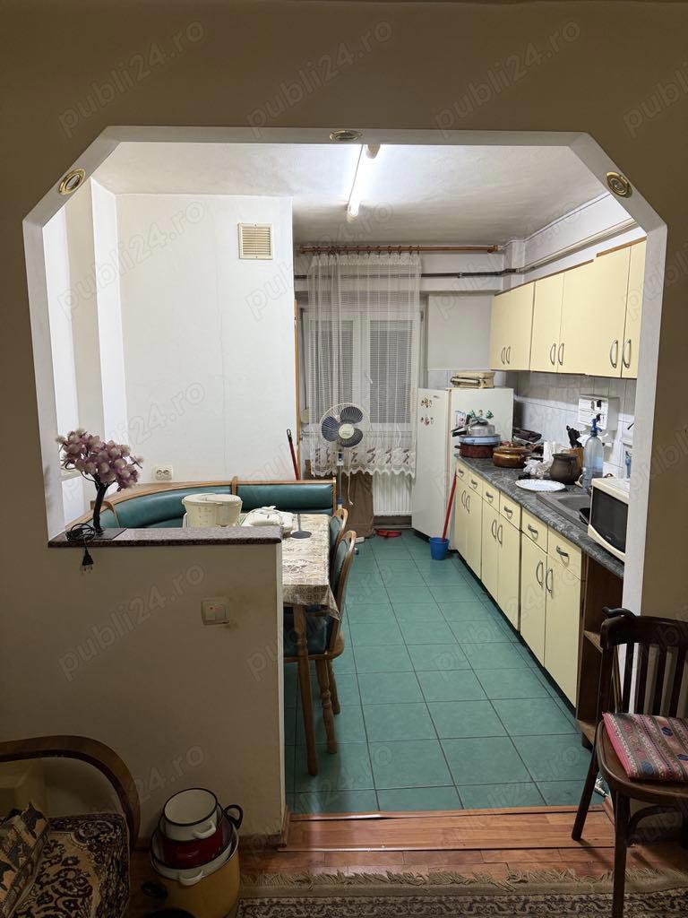 Vand Apartament 2 Camere