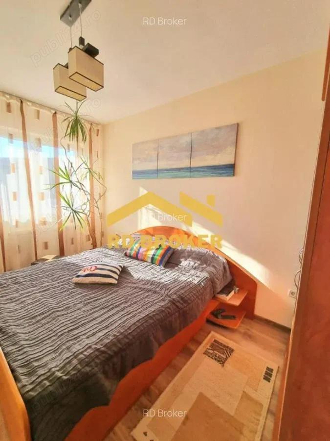 Vanzare apartament 2 camere decomandat centrala termica parcare