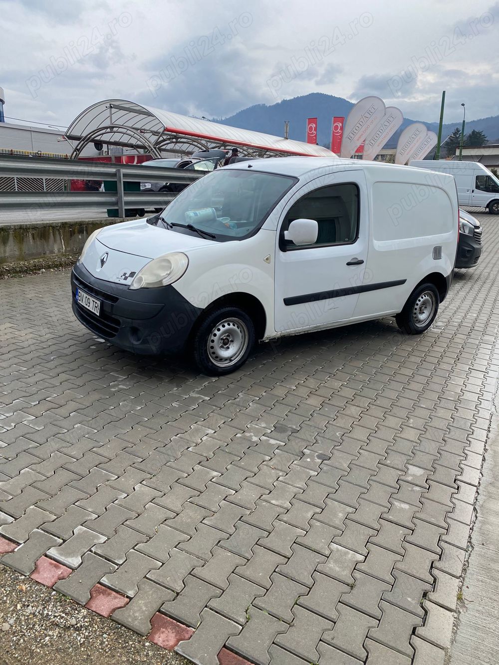 Renault Kangoo 1.5 diesel 2400