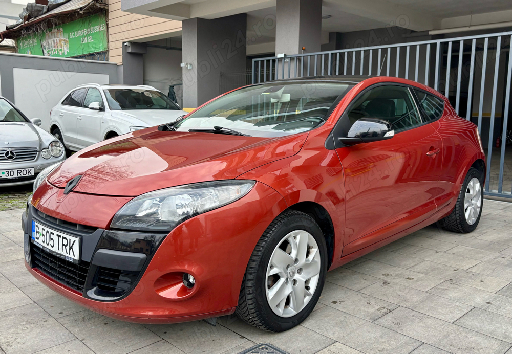 Renault megane coupe 2012