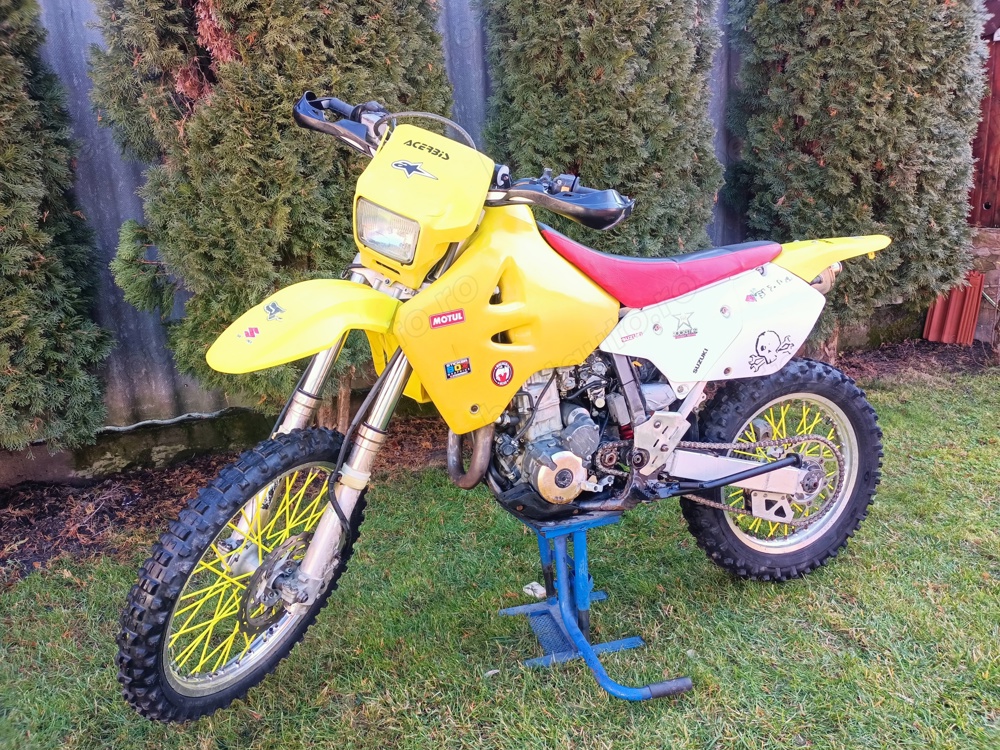 Suzuki drz 400 acte 