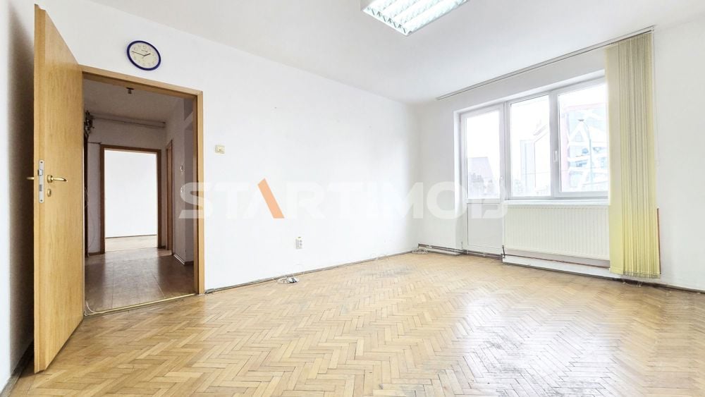 Apartament nemobilat Centru Civic zona Afi Mall