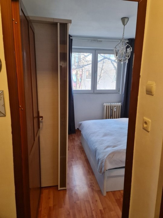 Apartament 2 camere, decomandat, metrou aviatorilor, ac, Aviatorilor