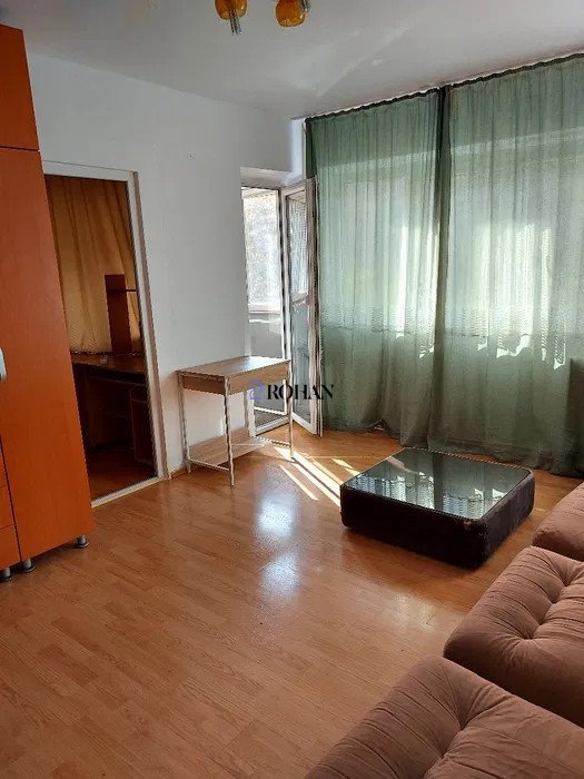 Apartament 2 Camere Central, Mobilat, Parcare Inclusă