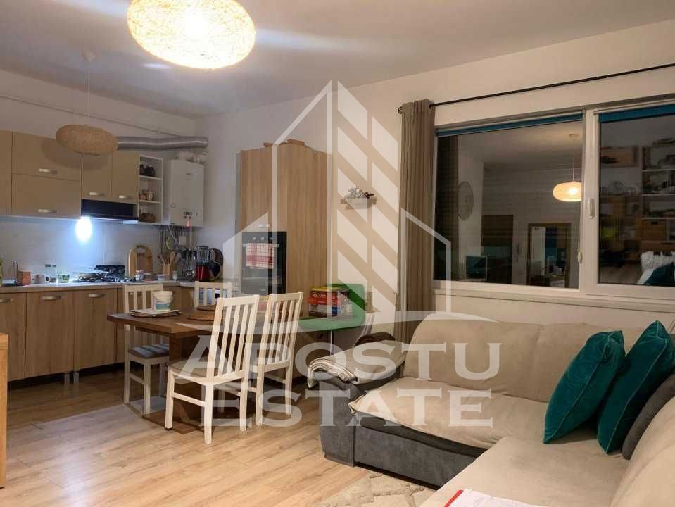 Apartament cu 3 camere, curte proprie, loc de parcare, in Dumbravita