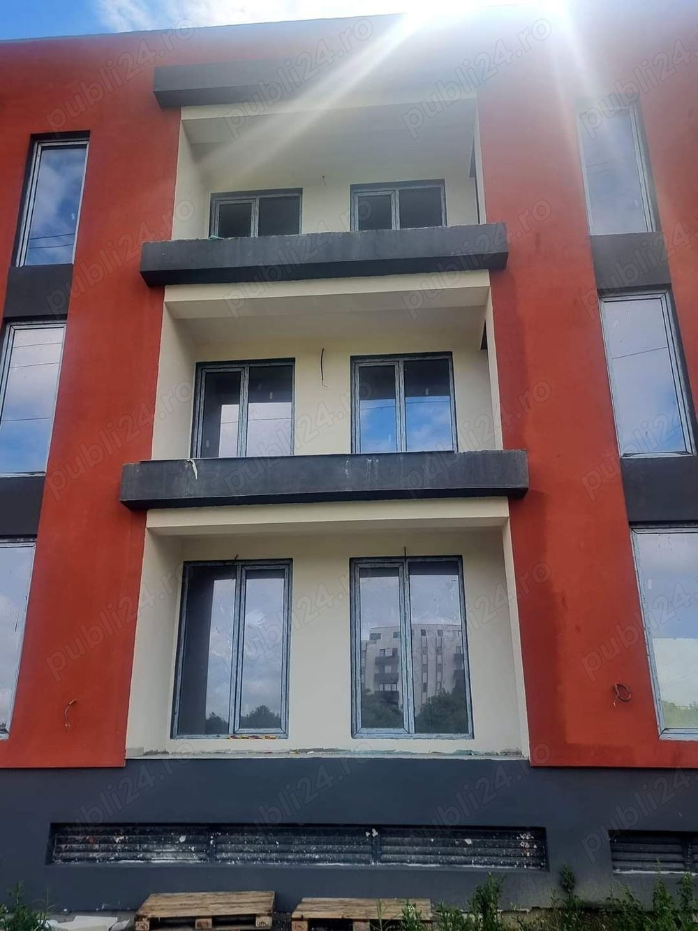 Vânzare Apartament 3 Camere - Torontal, Lângă Vox