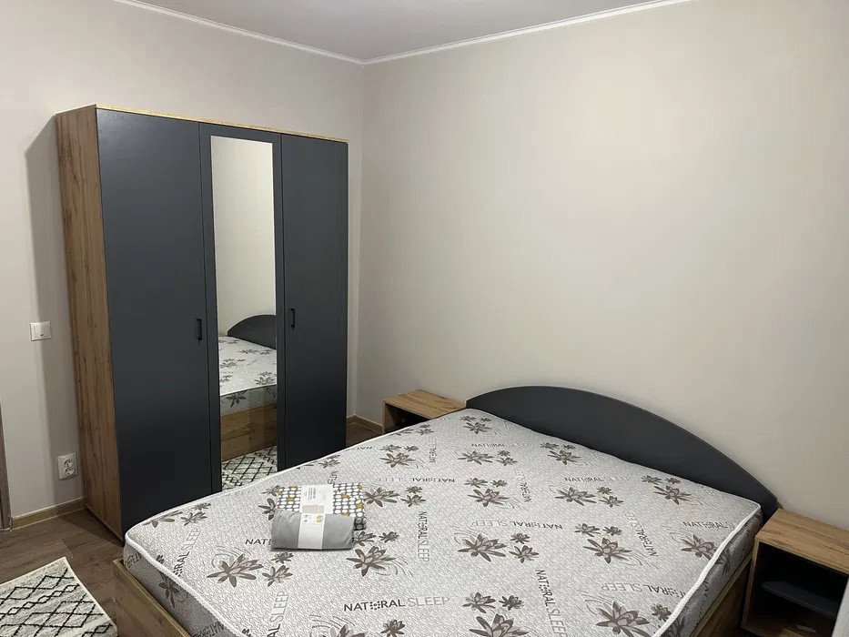 Apartament de 2 camere, decomandat, 50 mp, centrala, zona Drumul Taberei