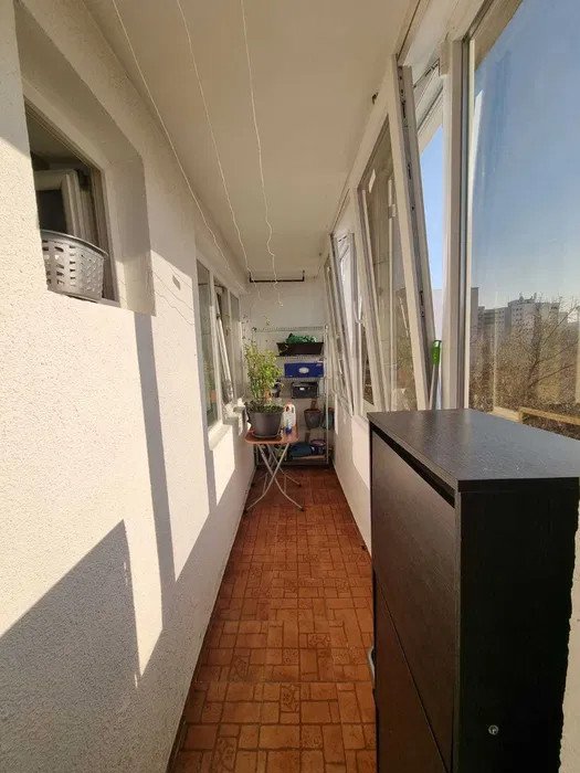 Apartament de 2 camere, semidecomandat, 50 mp, zona Bulevardul Timisoara 