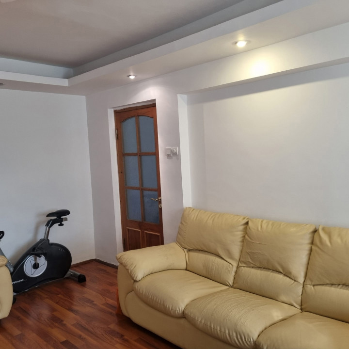 APARTAMENT DE VANZARE