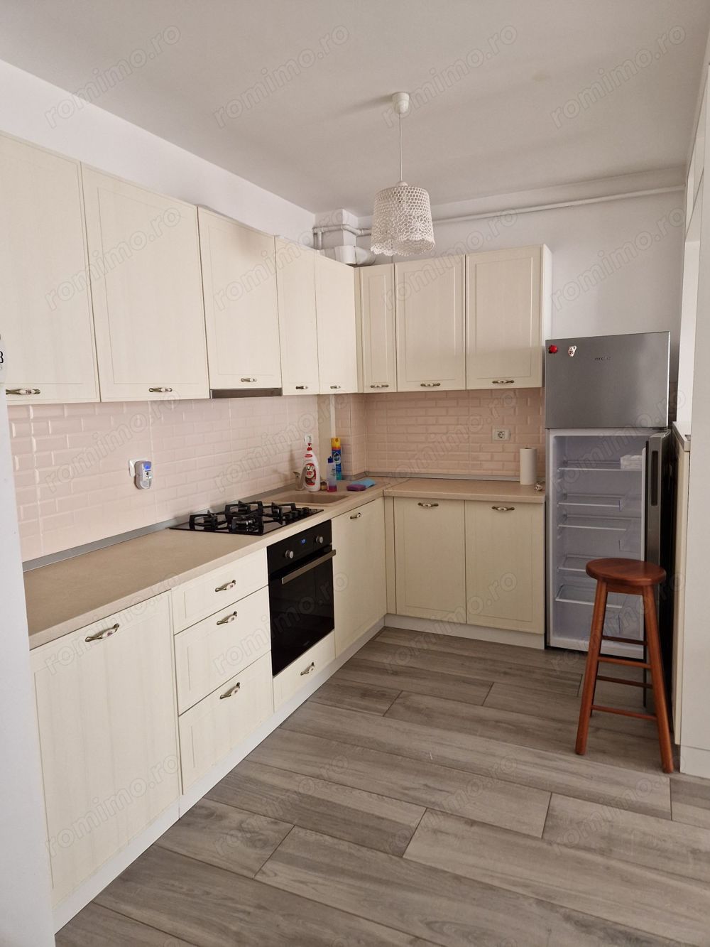 Apartament cu 2 camere mobilat MODERN zona Brancoveanu.