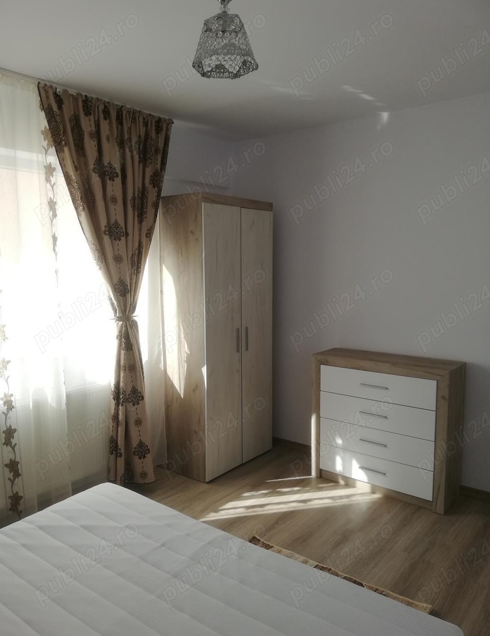 in zona DRISTOR chirie Apartament 2 camere pe Bld Camil Ressu