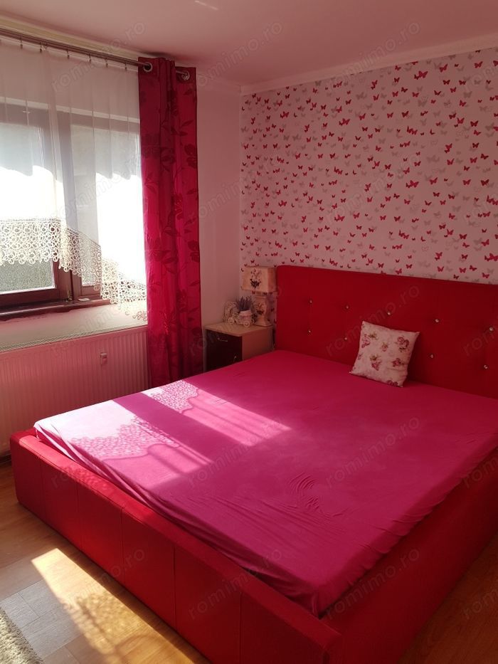 De inchiriat apartament cu doua camere  zona Sinaia 