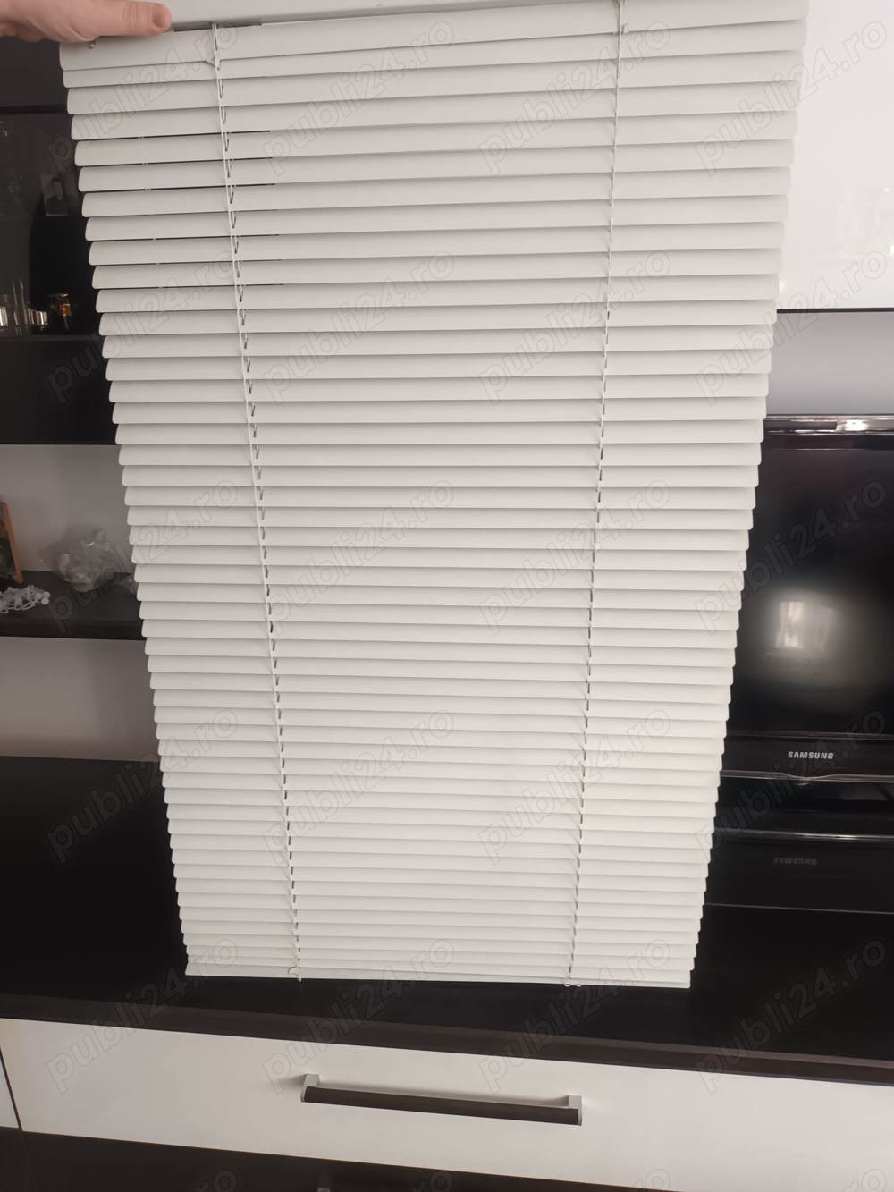 Vand Jaluzele orizontale din aluminiu