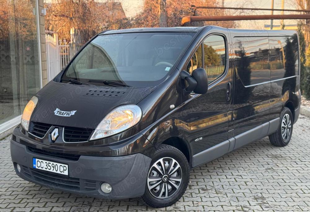 Renault Trafic Lung 2.0 Dci 115 CP 6 Trepte