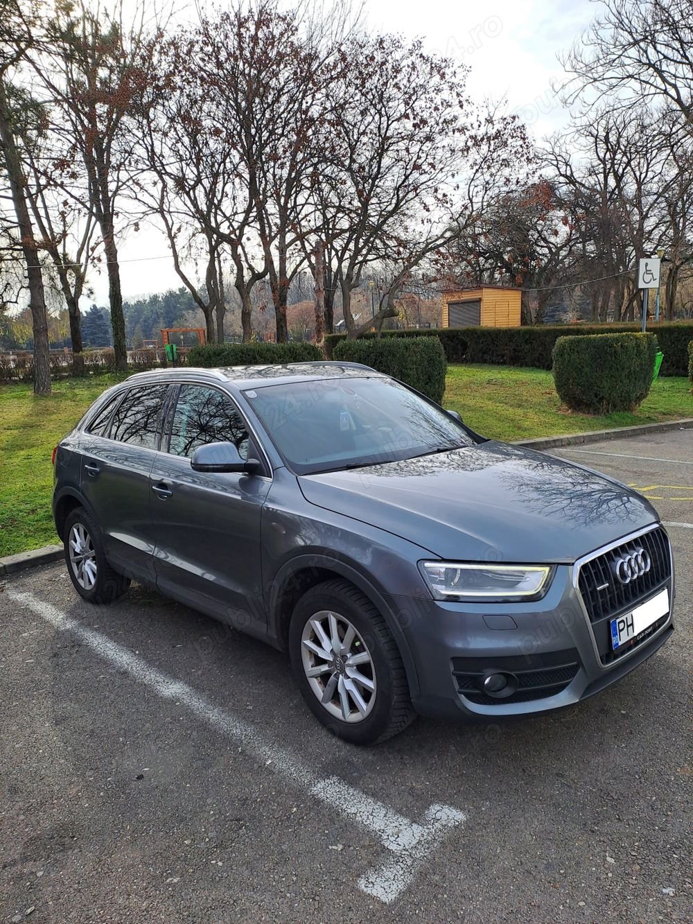 Se vinde Audi Q3