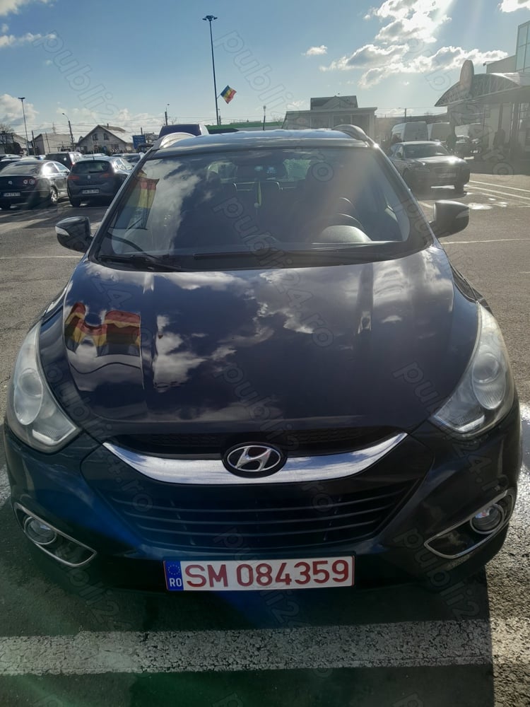 Vând Hyundai ix35