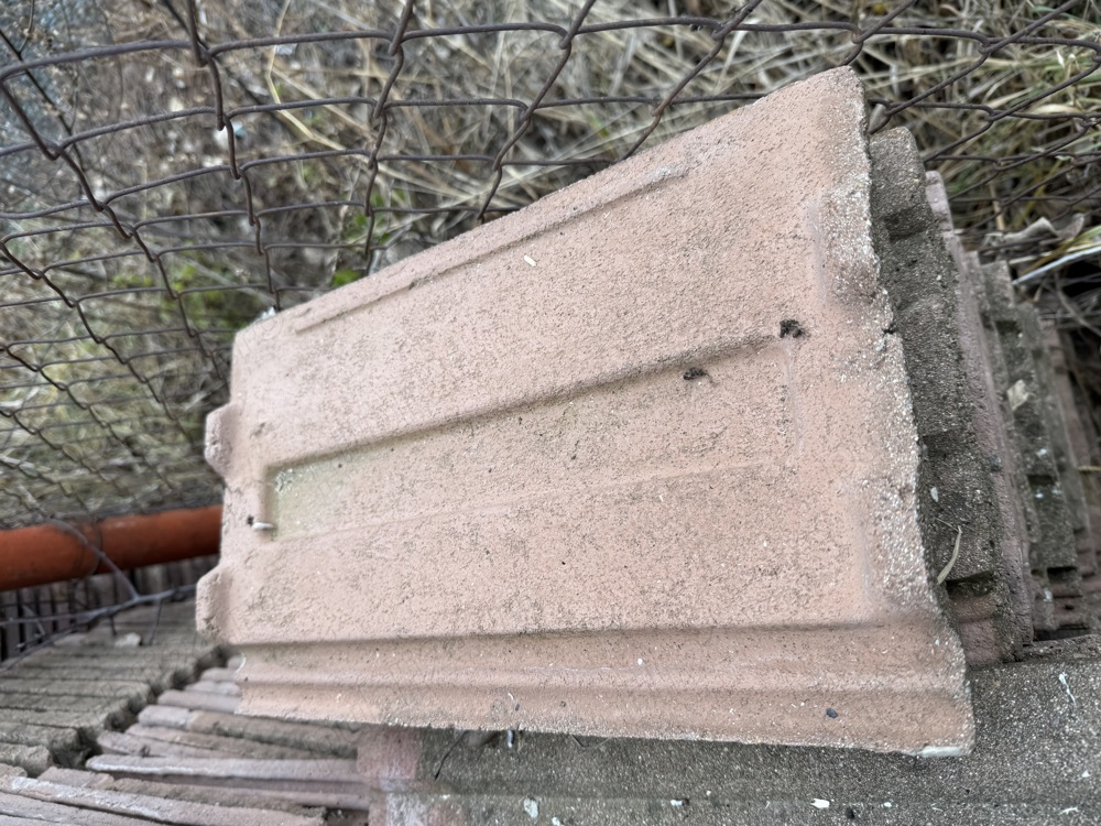 Vând țiglă de beton second