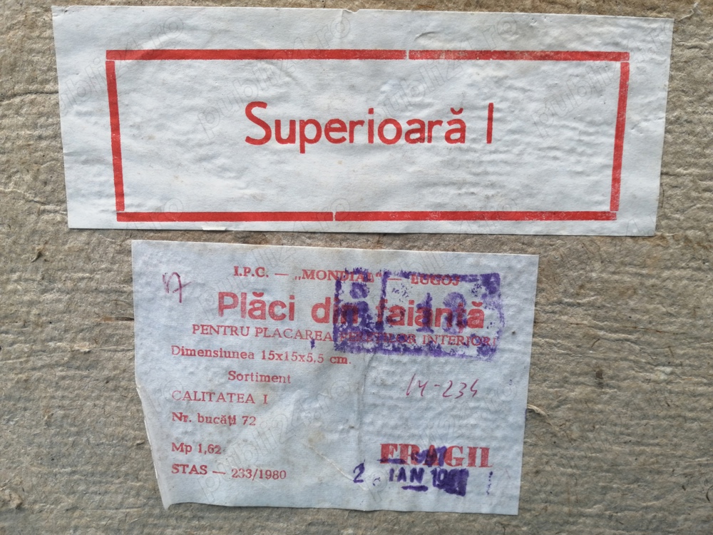 Placi de faianta 15x15cm 34 metri patrati