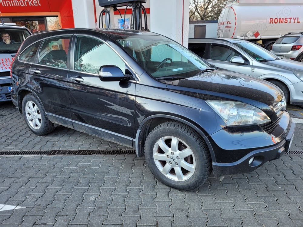 Honda CRV 4x4,benzină 2.0,proprietar de nouă