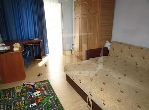 Apartament 2 camere, parcare, zona Florilor