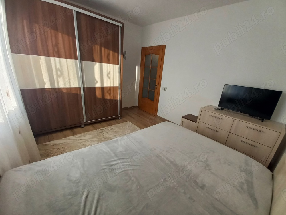 Închiriez apartament 2 camere, decomandat zona Icil