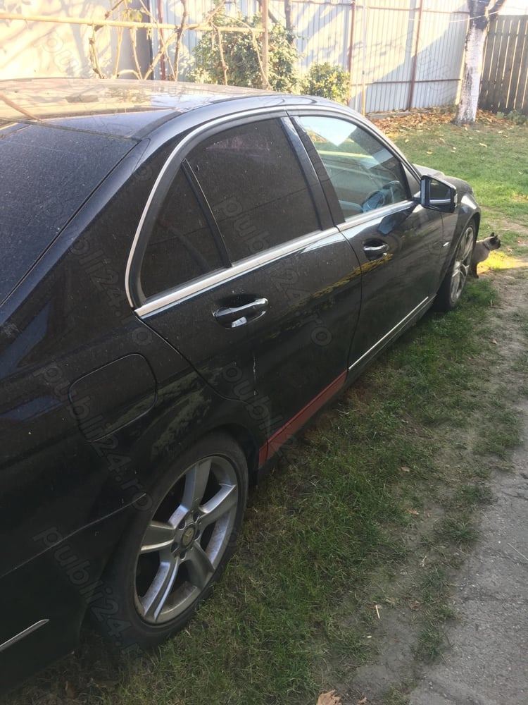 Vand urgent Mercedes c220 cdi an 2011