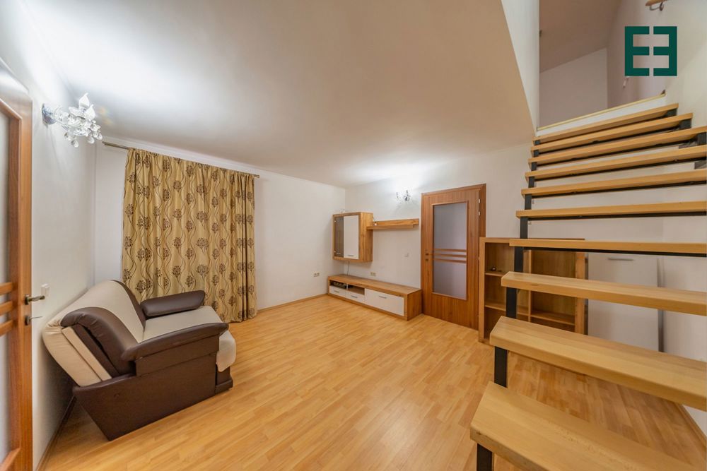 Apartament la casă cu 2 camere zona UTA