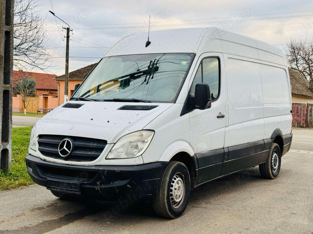 Vand sau schimb Mercedes Sprinter 211 CDi An 2008 Recent adusa din Germania