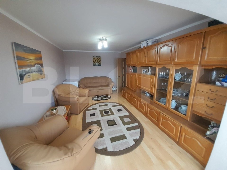 Apartament 4 camere, decomandat, 80 mp, zona Împăratul Traian