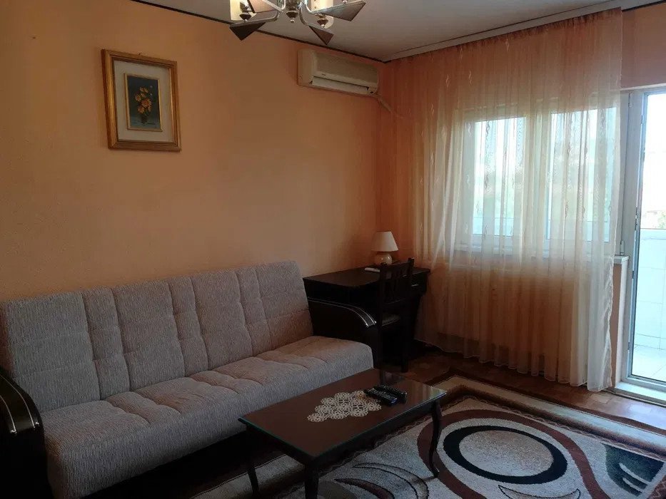 Apartament de 2 camere, semidecomandat, 55 mp, zona Tineretului