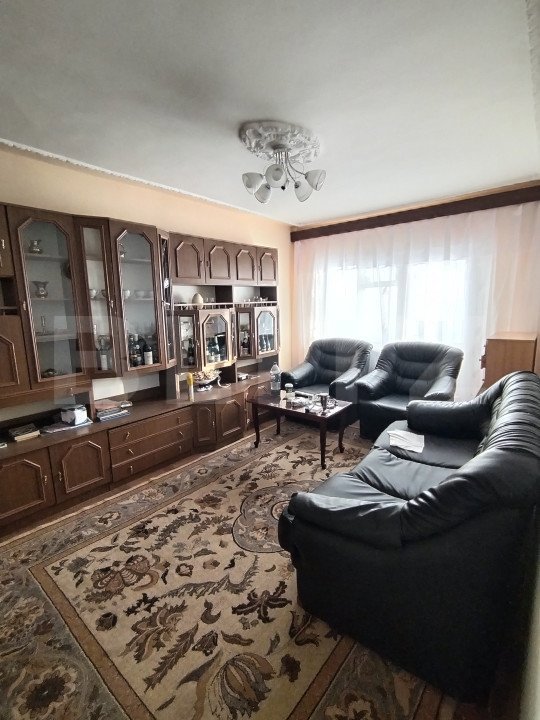 Apartament decomandat cu 2 camere, 50 mp, zona Ultracentral