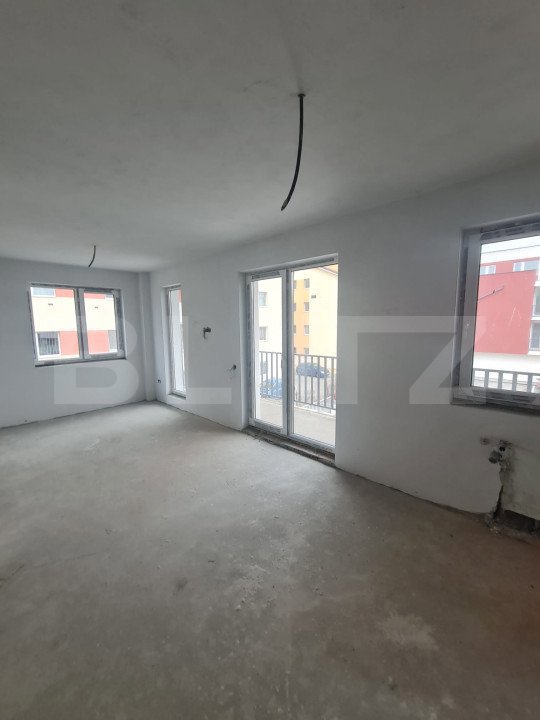 Apartament semifinisat, 2 camere, incalzire in pardoseala, parcare, zona Spartan