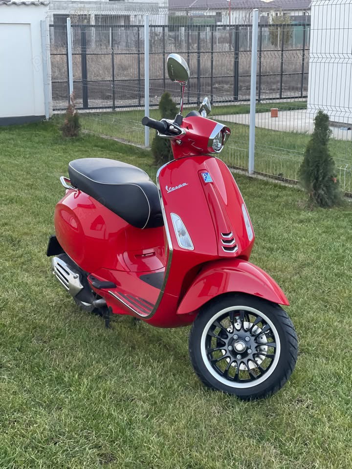 Scuter Vespa Sprint 50cc 2024 