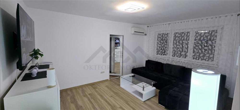 Apartament 2 camere , centrala proprie , zona Girocului