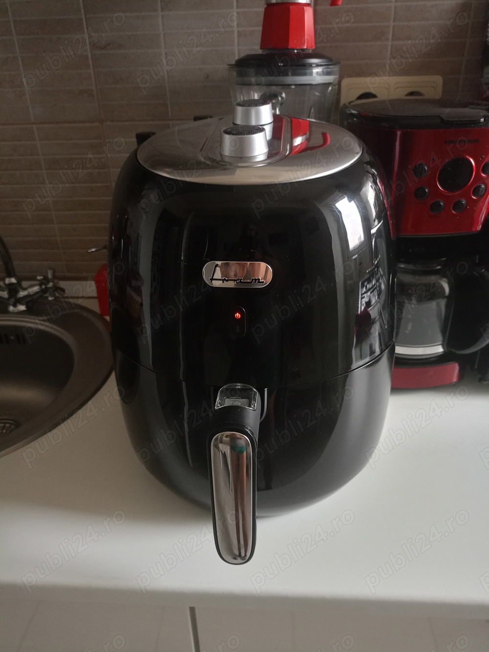 Vând friteuza cu aer cald,Fram, produs de calitate,,noua la cutie.