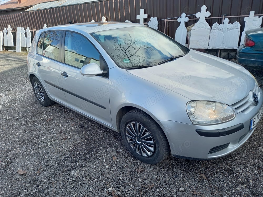 Vând volkswagen golf 5 automat