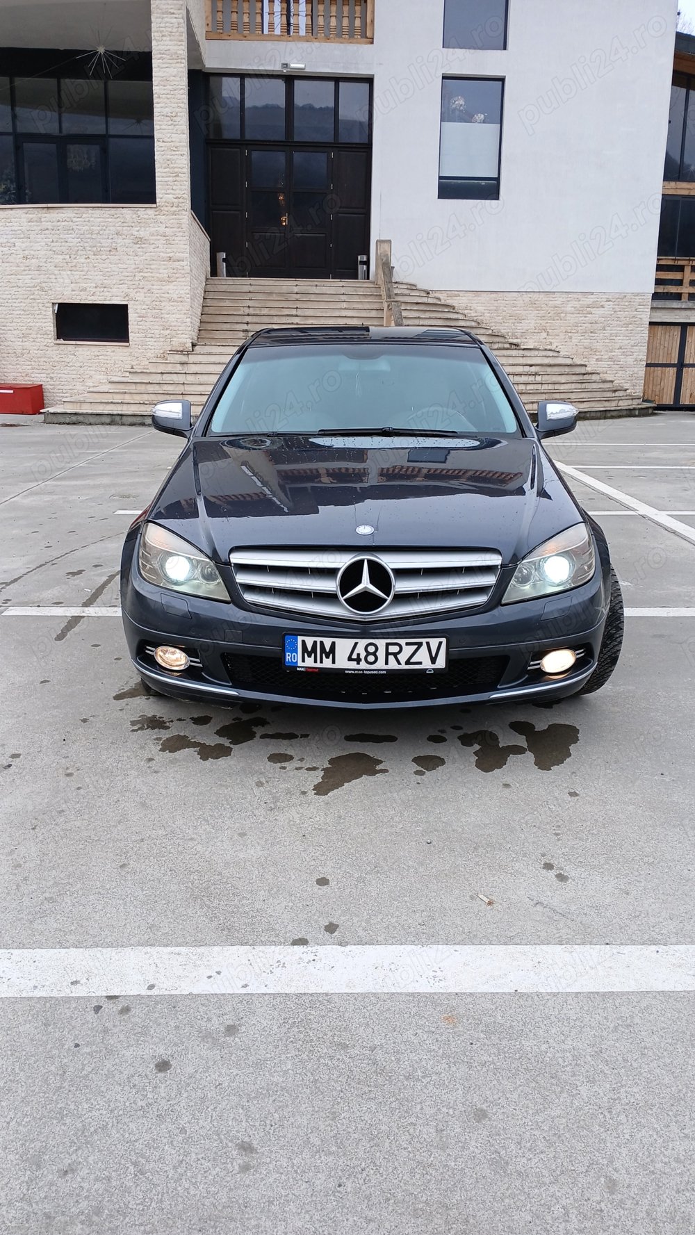 Mercedes-Benz C220