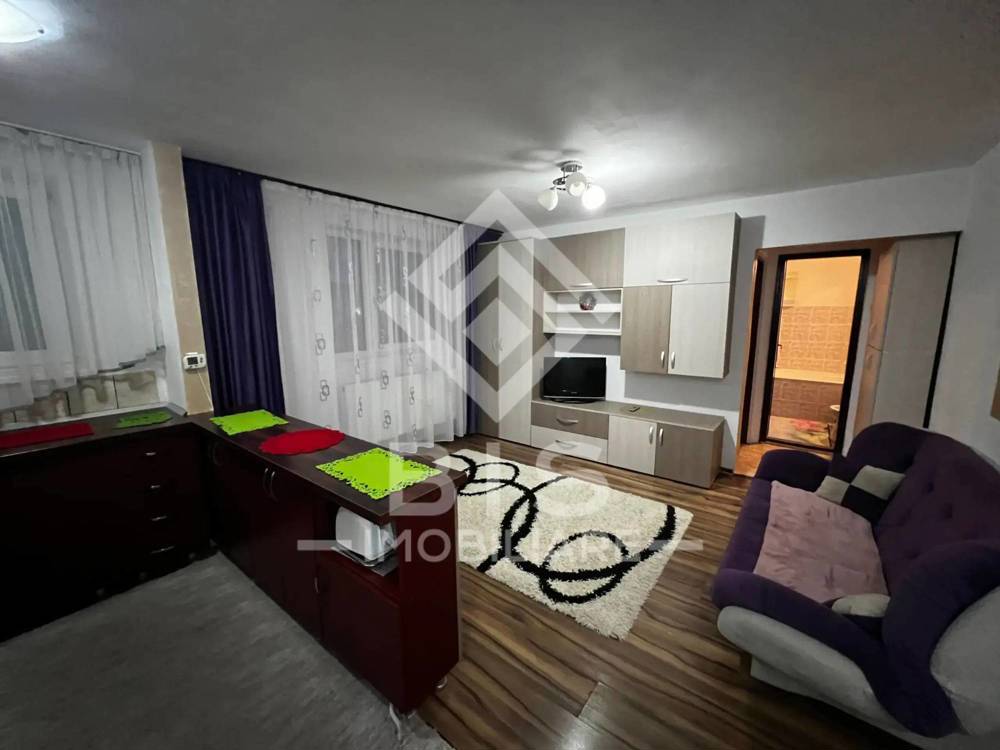 Apartament 2 camere zona Decebal