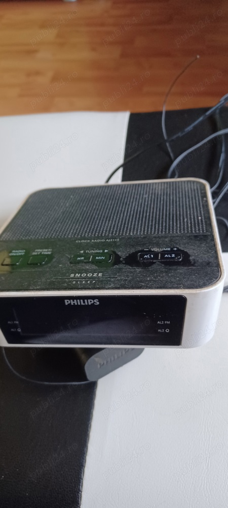 Ceas cu radio Philips. 