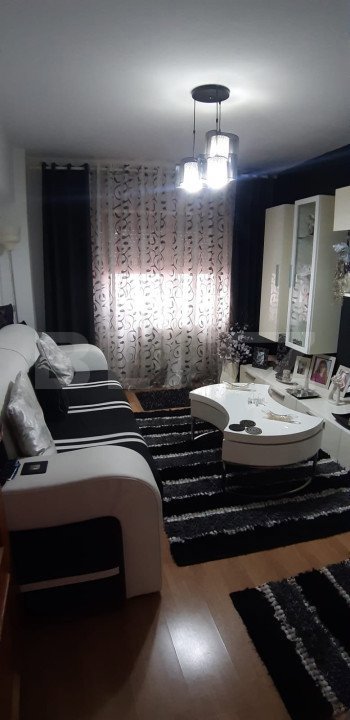 Apartament 2 camere, decomandat, 56 mp, etaj intermediar, zona Burdujeni