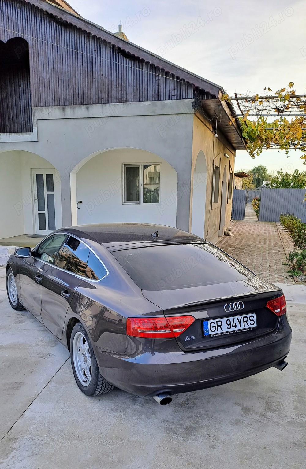 vînd Audi a5 2010