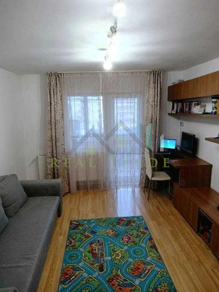 Apartament 3 camere decomandat, etajul 2 Judetean Carpatilor