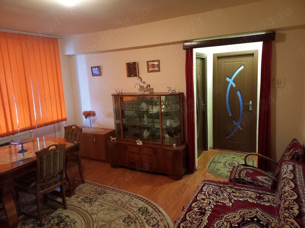 Vand apartament 2 camere etj 3 3 ultracentral Piata Dacia