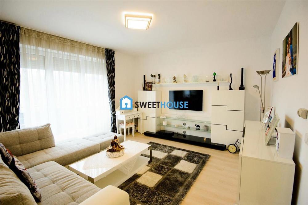 Apartament cu trei camere zona Avangarden