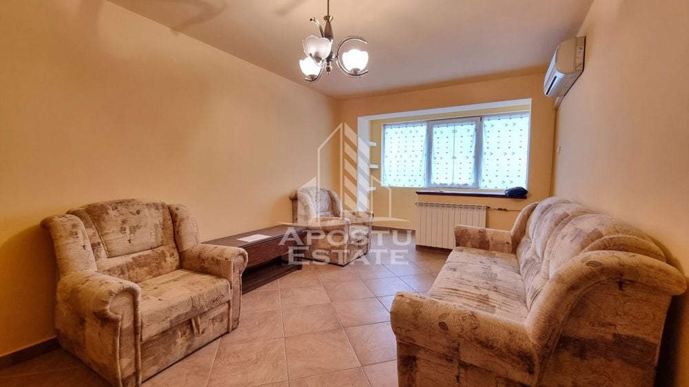 Apartament 3 camere decomandat, etaj 1, Zona Torontalului