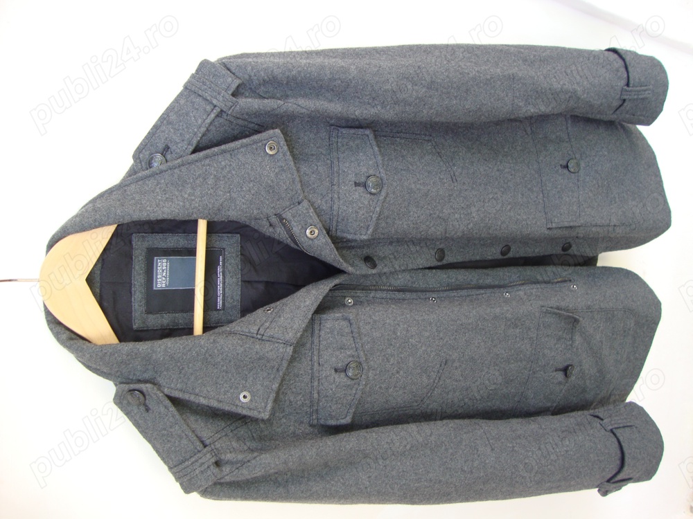 Vand - Schimb haina barbateasca Dissident, size Large