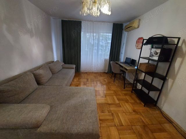 Proprietar, vand ap 3 camere, etaj intermediar, zona Dacia, langa parc