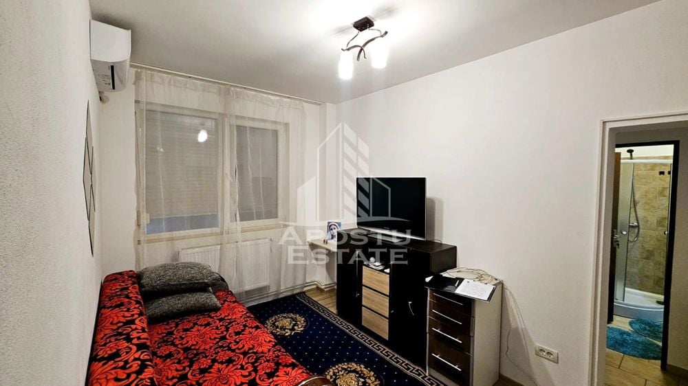 apartament 2 camere , Zona Steaua, centrala proprie si clima