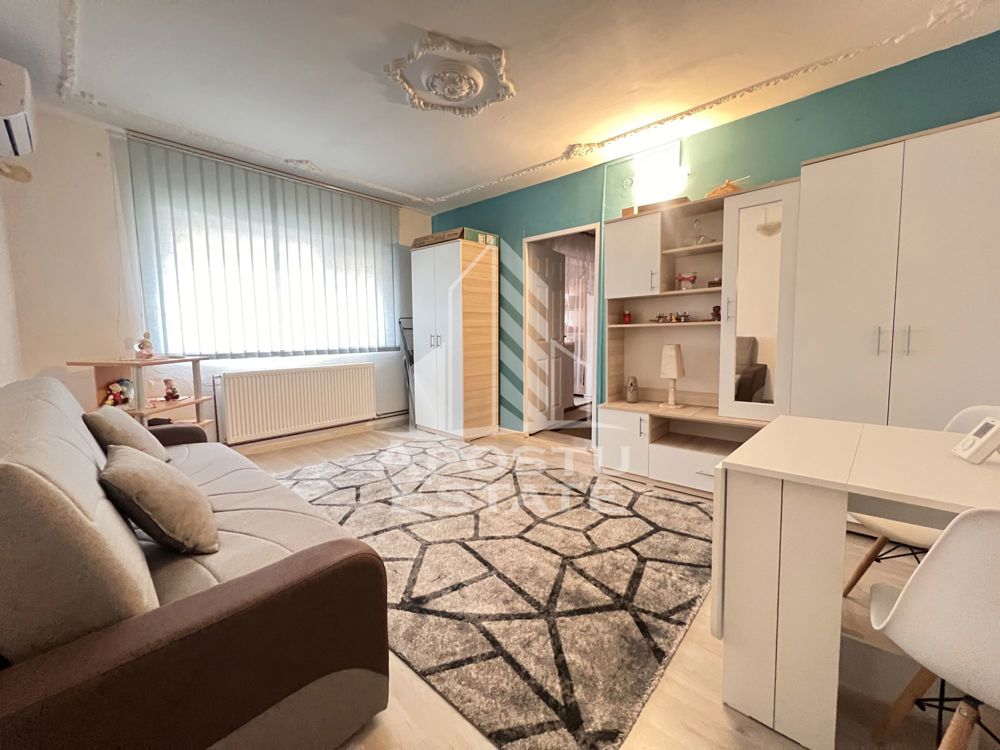 Apartament cu 3 camere, centrala proprie, zona Sagului