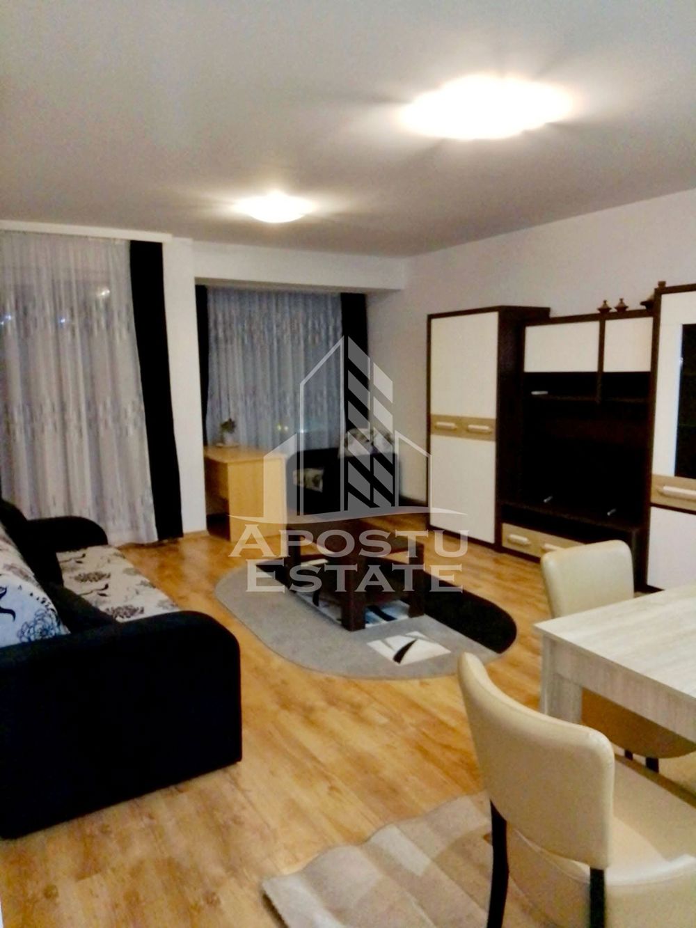 Apartament cu 2 camere, centrala proprie, loc de parcare, Uranus Plaza